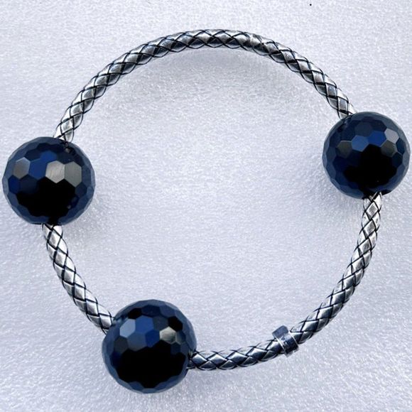 BOTTEGA VENETA Triple Onyx Bead Intrecciato Sterling Silver Bangle Bracelet - Picture 3 of 9
